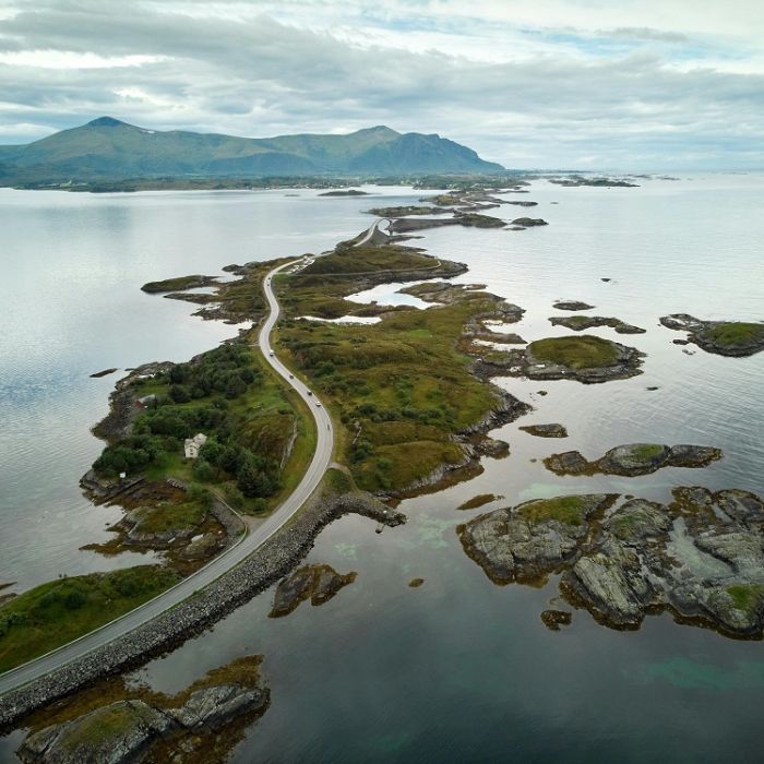 5 of the World’s Most Scenic Driving Routes